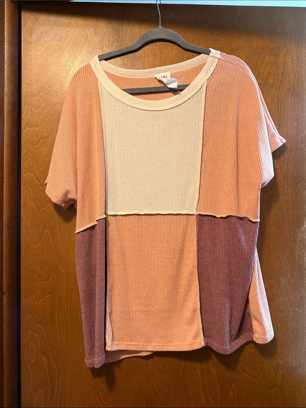 BiBi Ribbed Colorblock Short Sleeve Top - Pink, Tan, Mauve